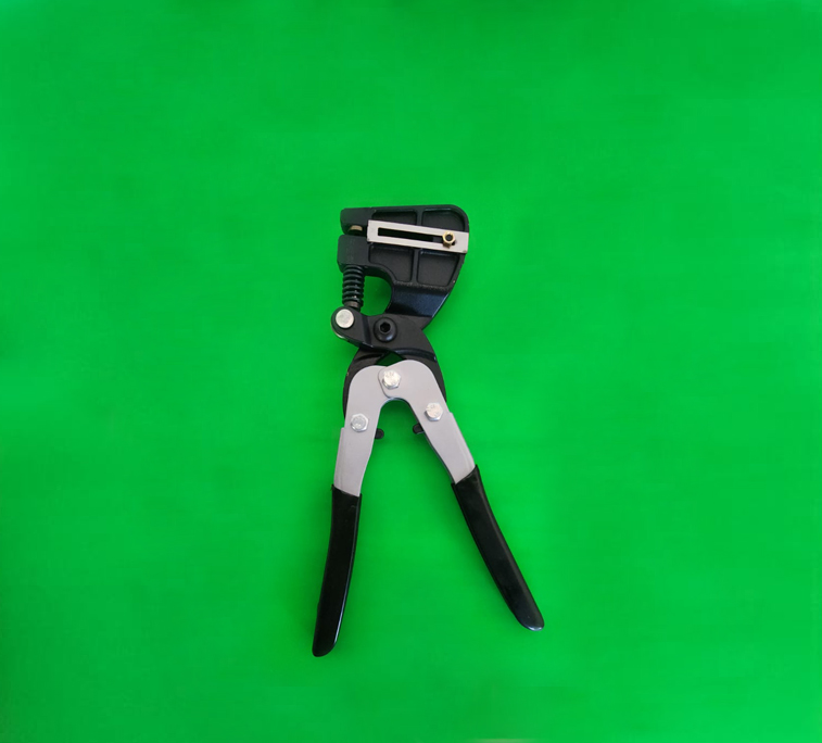 מכשיר ניקוב חורים